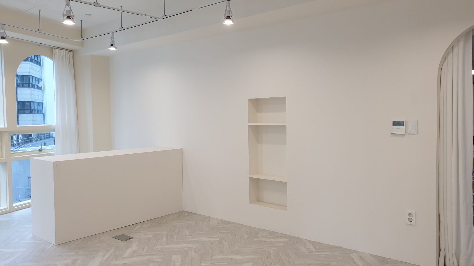 장안동 쇼핑몰 스튜디오 gallery 4