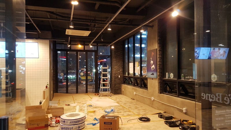 대전광역시 서구 도안동 카페베네 인테리어 시공현장 detail 2